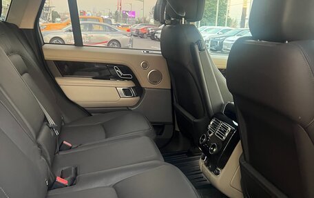 Land Rover Range Rover IV рестайлинг, 2018 год, 6 900 000 рублей, 11 фотография