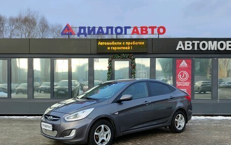 Hyundai Solaris II рестайлинг, 2013 год, 725 000 рублей, 2 фотография