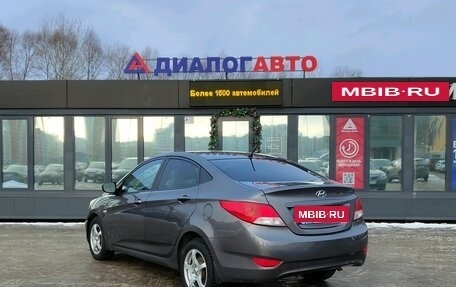 Hyundai Solaris II рестайлинг, 2013 год, 725 000 рублей, 3 фотография