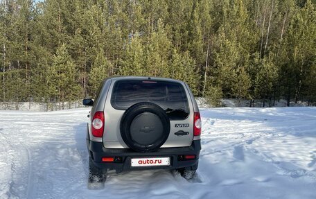 Chevrolet Niva I рестайлинг, 2011 год, 550 000 рублей, 6 фотография