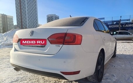 Volkswagen Jetta VI, 2013 год, 1 320 000 рублей, 3 фотография