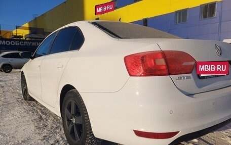 Volkswagen Jetta VI, 2013 год, 1 320 000 рублей, 4 фотография