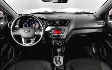 KIA Rio III рестайлинг, 2013 год, 950 000 рублей, 14 фотография