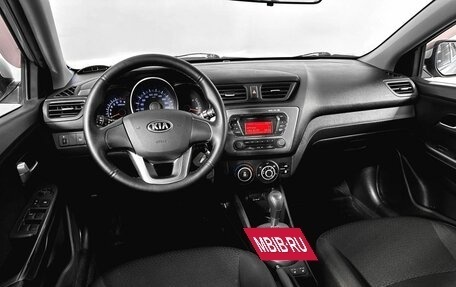 KIA Rio III рестайлинг, 2013 год, 950 000 рублей, 18 фотография