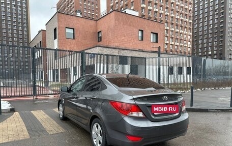 Hyundai Solaris II рестайлинг, 2011 год, 888 000 рублей, 3 фотография