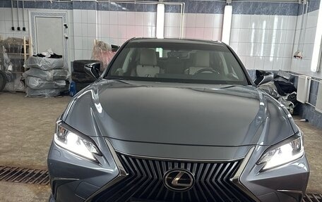 Lexus ES VII, 2019 год, 4 300 000 рублей, 2 фотография