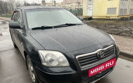 Toyota Avensis III рестайлинг, 2004 год, 550 000 рублей, 3 фотография