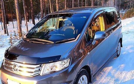 Honda Freed I, 2010 год, 1 135 000 рублей, 1 фотография