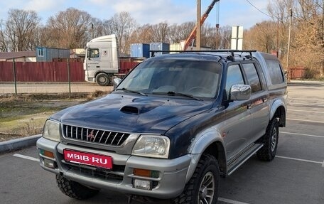 Mitsubishi L200 III рестайлинг, 2001 год, 395 000 рублей, 1 фотография