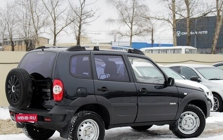 Chevrolet Niva I рестайлинг, 2011 год, 525 000 рублей, 2 фотография