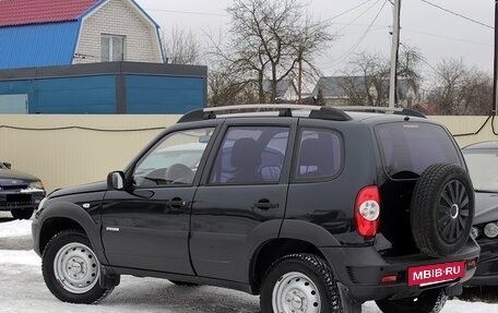 Chevrolet Niva I рестайлинг, 2011 год, 525 000 рублей, 4 фотография