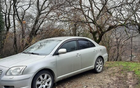 Toyota Avensis III рестайлинг, 2004 год, 718 000 рублей, 5 фотография