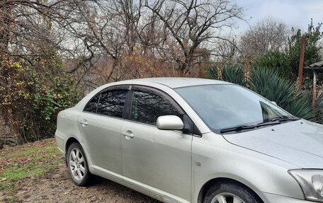 Toyota Avensis III рестайлинг, 2004 год, 718 000 рублей, 6 фотография