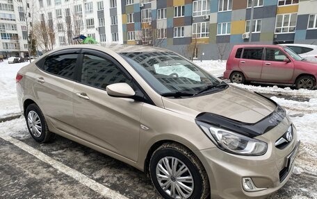 Hyundai Solaris II рестайлинг, 2011 год, 895 000 рублей, 9 фотография