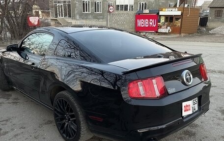 Ford Mustang VI рестайлинг, 2011 год, 1 490 000 рублей, 3 фотография