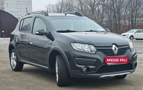 Renault Sandero II рестайлинг, 2018 год, 1 300 000 рублей, 3 фотография