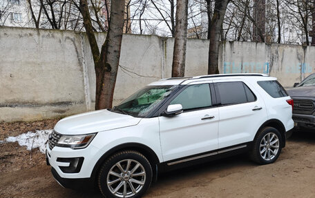 Ford Explorer VI, 2016 год, 3 200 000 рублей, 14 фотография