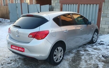 Opel Astra J, 2012 год, 800 000 рублей, 3 фотография