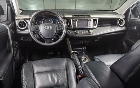 Toyota RAV4, 2013 год, 1 899 000 рублей, 6 фотография