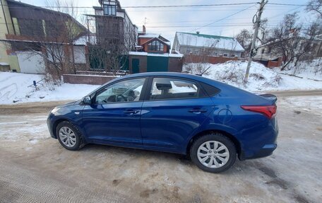 Hyundai Solaris II рестайлинг, 2021 год, 1 590 000 рублей, 3 фотография