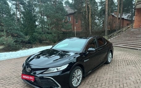 Toyota Camry, 2021 год, 3 200 000 рублей, 8 фотография