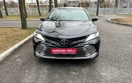 Toyota Camry, 2020 год, 4 500 000 рублей, 2 фотография