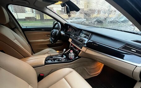 BMW 5 серия, 2012 год, 1 800 000 рублей, 6 фотография