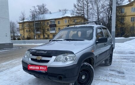 Chevrolet Niva I рестайлинг, 2009 год, 446 000 рублей, 6 фотография