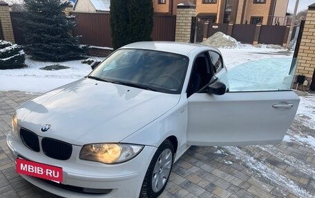 BMW 1 серия, 2011 год, 1 000 000 рублей, 5 фотография