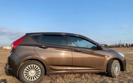 Hyundai Solaris II рестайлинг, 2015 год, 1 350 000 рублей, 4 фотография