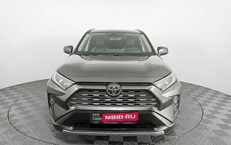 Toyota RAV4, 2019 год, 2 749 900 рублей, 2 фотография