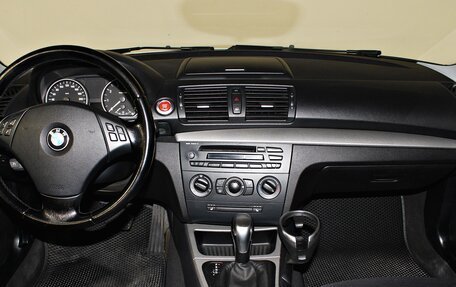 BMW 1 серия, 2011 год, 897 000 рублей, 12 фотография