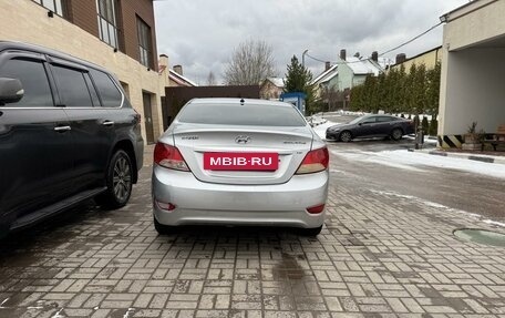 Hyundai Solaris II рестайлинг, 2013 год, 500 000 рублей, 5 фотография