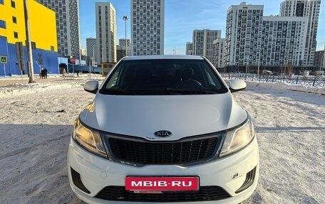 KIA Rio III рестайлинг, 2014 год, 815 000 рублей, 2 фотография