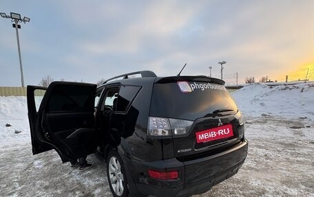 Mitsubishi Outlander III рестайлинг 3, 2010 год, 1 320 000 рублей, 3 фотография