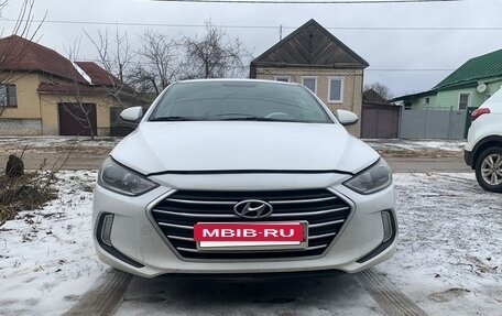 Hyundai Elantra VI рестайлинг, 2016 год, 1 150 000 рублей, 4 фотография