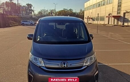 Honda Stepwgn IV, 2017 год, 2 200 000 рублей, 12 фотография