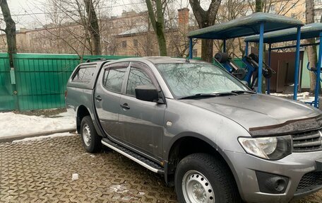 Mitsubishi L200 IV рестайлинг, 2014 год, 2 500 000 рублей, 1 фотография