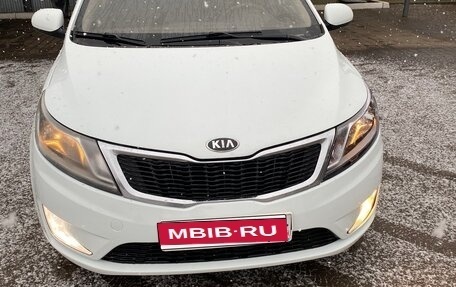 KIA Rio III рестайлинг, 2013 год, 1 050 000 рублей, 1 фотография