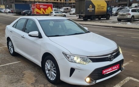 Toyota Camry, 2015 год, 2 650 000 рублей, 3 фотография