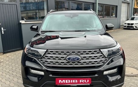 Ford Explorer VI, 2021 год, 4 674 000 рублей, 2 фотография