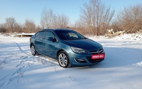 Opel Astra J, 2013 год, 1 100 000 рублей, 10 фотография