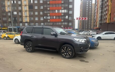 Toyota Land Cruiser Prado 150 рестайлинг 2, 2018 год, 4 990 000 рублей, 5 фотография