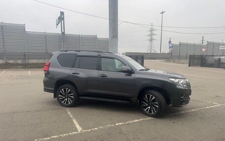 Toyota Land Cruiser Prado 150 рестайлинг 2, 2018 год, 4 990 000 рублей, 17 фотография