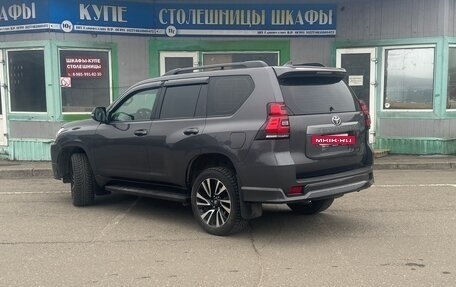 Toyota Land Cruiser Prado 150 рестайлинг 2, 2018 год, 4 990 000 рублей, 13 фотография