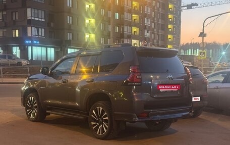 Toyota Land Cruiser Prado 150 рестайлинг 2, 2018 год, 4 990 000 рублей, 14 фотография