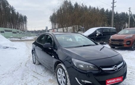 Opel Astra J, 2013 год, 950 000 рублей, 1 фотография