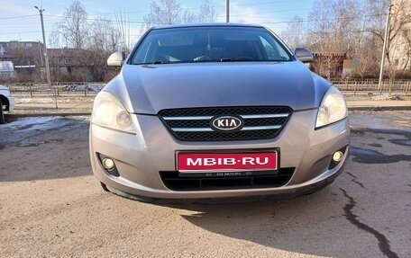 KIA cee'd I рестайлинг, 2008 год, 650 000 рублей, 1 фотография