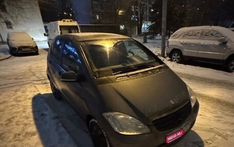 Mercedes-Benz A-Класс, 2011 год, 750 000 рублей, 1 фотография