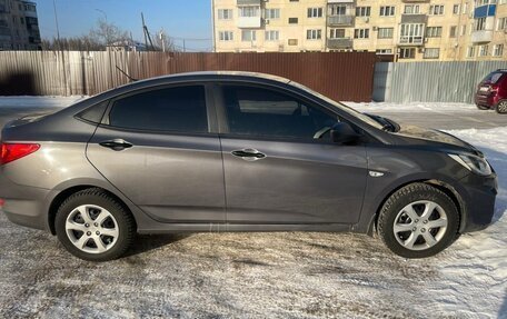 Hyundai Solaris II рестайлинг, 2012 год, 930 000 рублей, 2 фотография